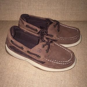 Little Boy Sperry’s